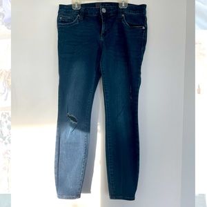 Jeans style distressed low waist, petite ankle